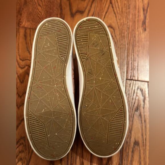 OTBT Women's 7 Hologram High Top Sneakers Cheetah Leather Sustainable Washable - Picture 6 of 11